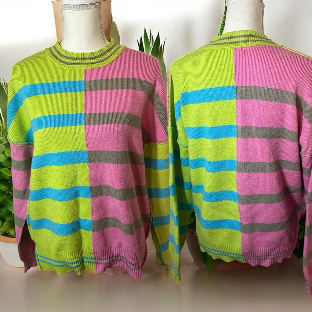 “New In” Brand Oversized Color Block Sweater. - Picture 2 of 7